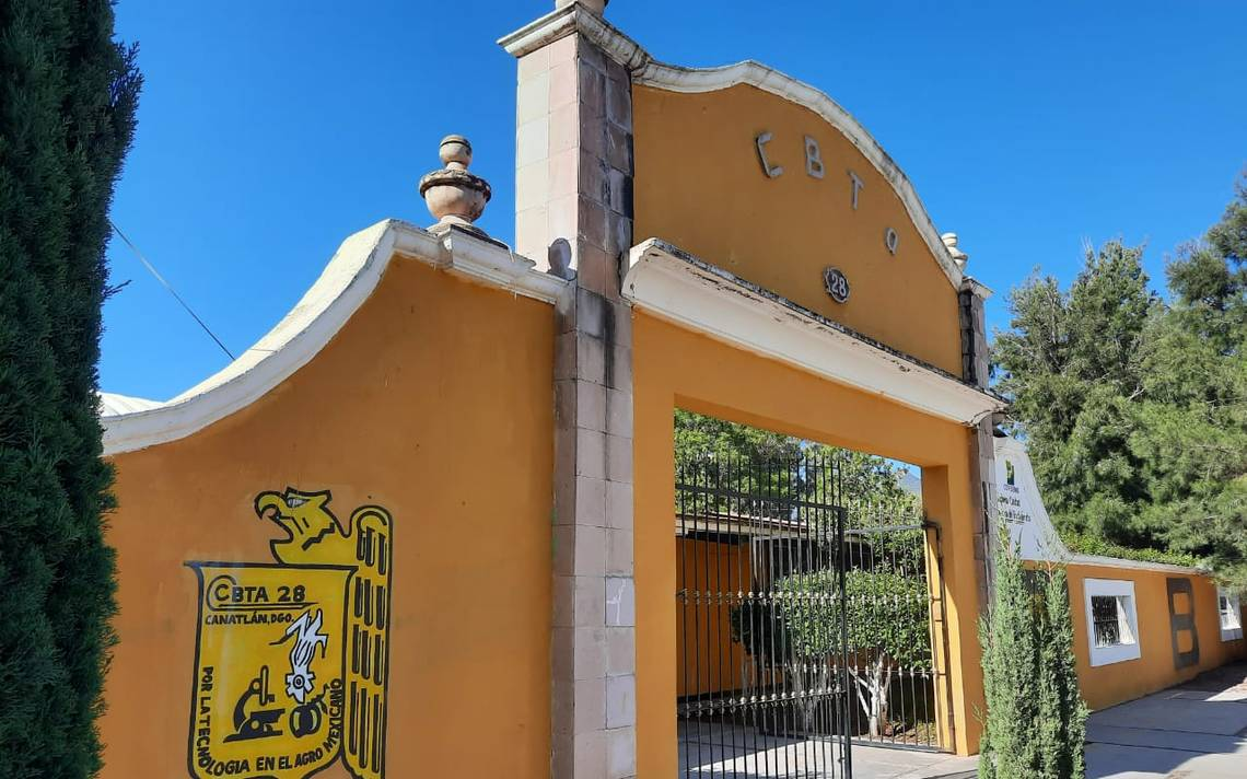 Entrada del plantel - CBTA 28